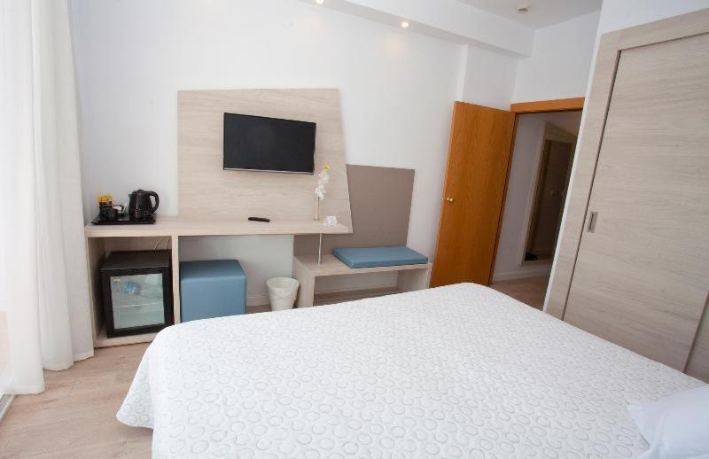 Hotel Palia Las Palomas Torremolinos Zimmer foto